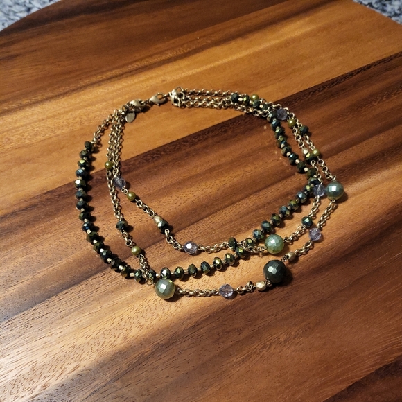 *SOLD* Shiny Green & Gold Y2K Lia Sophia Layer Necklace - Picture 5 of 10